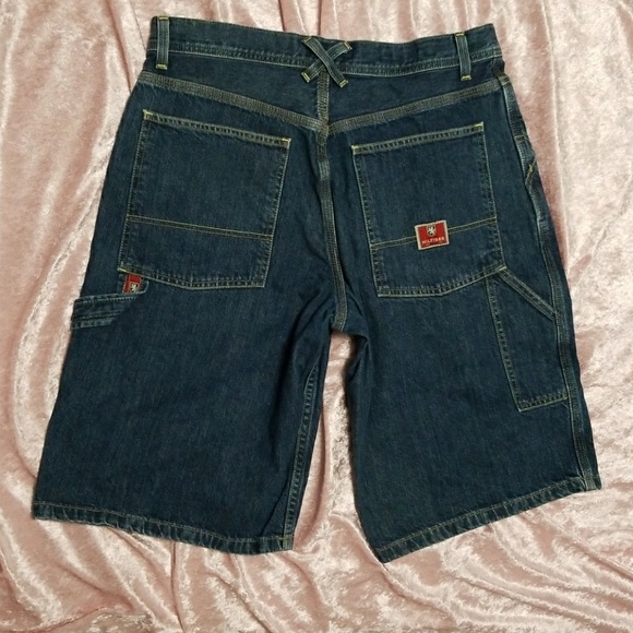 Men Jeans Shorts - Picture 2 of 4